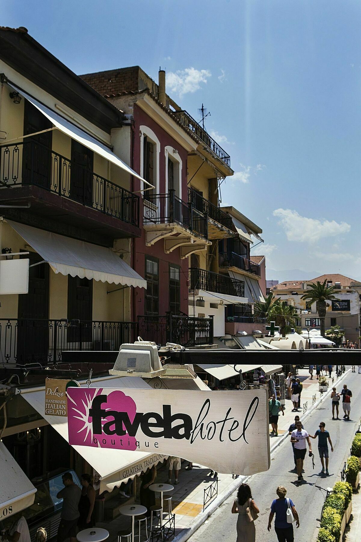 Favela Living Space Maison d'hôtes 3*